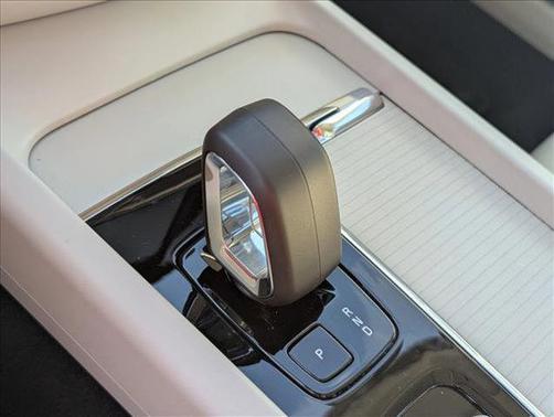 2024 Volvo S60 B5 Core Dark Theme