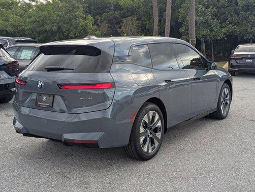 2026 BMW iX xDrive45