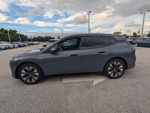 2026 BMW iX xDrive45