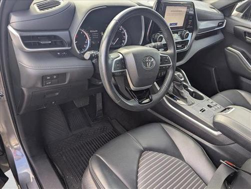 2024 Toyota Highlander XSE