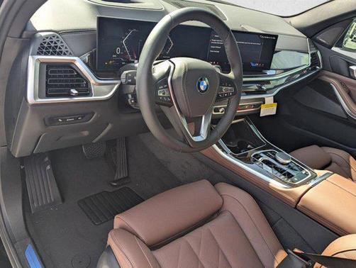 Black Sapphire Metallic 2026 BMW X5 PHEV xDrive50e