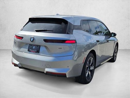 2026 BMW iX xDrive45