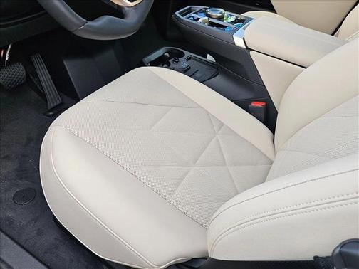 2026 BMW iX xDrive45