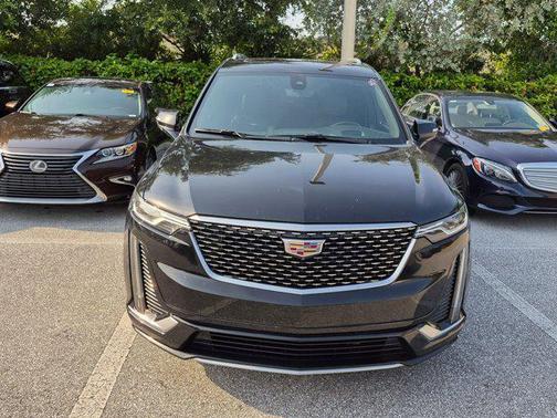 Stellar Black Metallic 2022 Cadillac XT6 Premium Luxury FWD