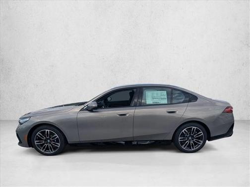 Oxide Grey Metallic 2026 BMW 530 530i