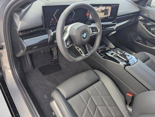 Oxide Grey Metallic 2026 BMW 530 530i