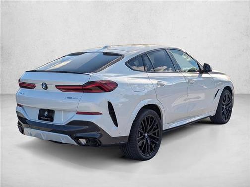 Mineral White Metallic 2026 BMW X6 xDrive40i