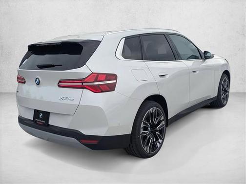 Mineral White Metallic 2026 BMW X3 30 xDrive