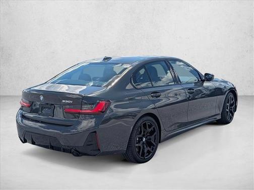 Dravit Grey Metallic 2026 BMW 330 330i