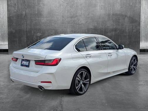 2024 BMW 330 i