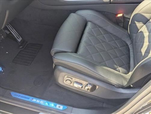 Black Sapphire Metallic 2026 BMW X5 M60i