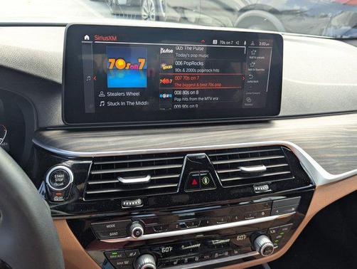 Alpine White 2023 BMW 530 i