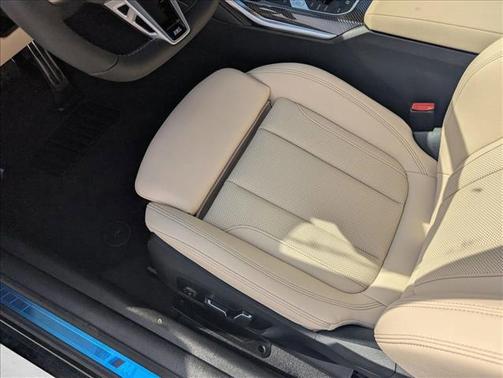 Black Sapphire Metallic 2027 BMW M440 i