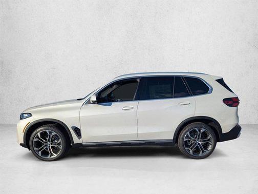 Mineral White Metallic 2026 BMW X5 sDrive40i