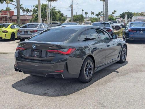 Individual Dravit Grey Metallic 2023 BMW i4 Gran Coupe eDrive40
