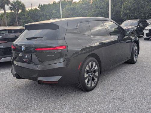 2026 BMW iX xDrive45