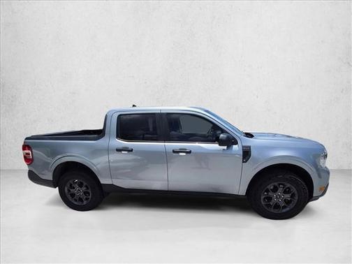Iconic Silver Metallic 2024 Ford Maverick XLT