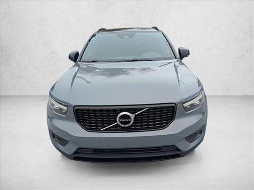 2021 Volvo XC40 T5 R-Design