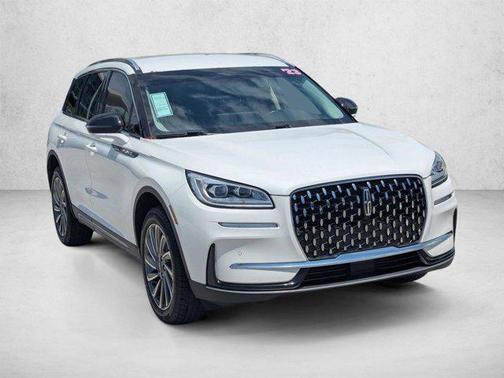 Pristine White Metallic Tri-Coat 2023 Lincoln Corsair Reserve