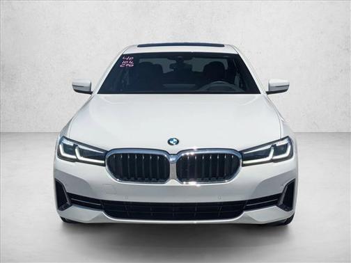 Alpine White 2023 BMW 540 i