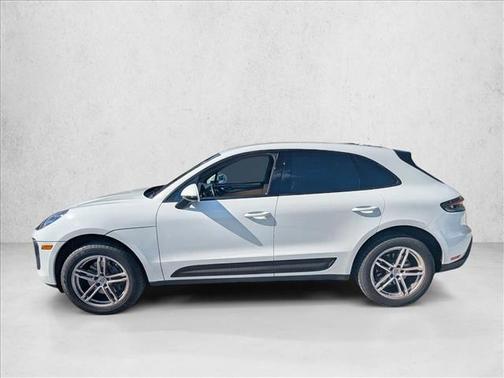 2022 Porsche Macan AWD