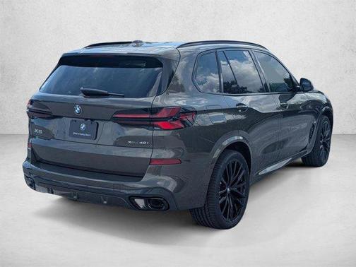 Manhattan Green Metallic 2026 BMW X5 xDrive40i