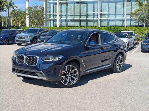 2023 BMW X4 xDrive30i