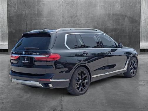 2022 BMW X7 xDrive40i