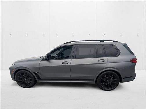 2024 BMW X7 M60i