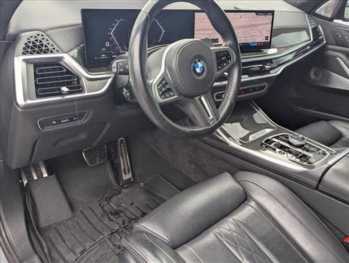 2024 BMW X7 M60i