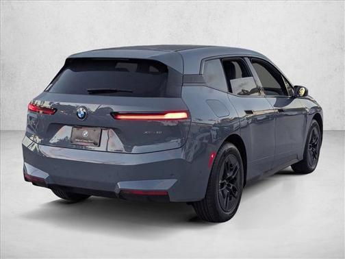 2026 BMW iX xDrive60