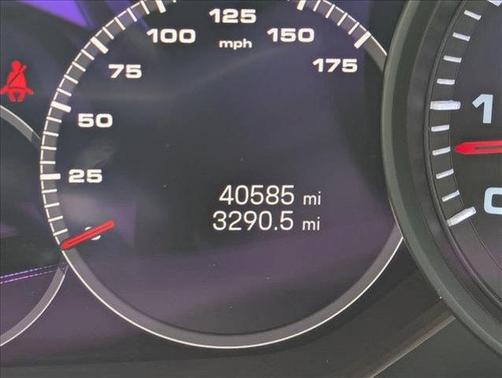 2022 Porsche Cayenne Coupe AWD