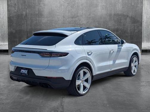 2022 Porsche Cayenne Coupe AWD