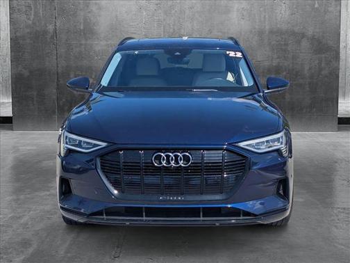 2022 Audi e-tron Premium