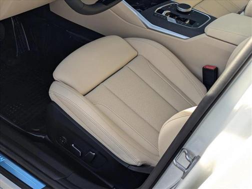 2025 BMW 330 i xDrive