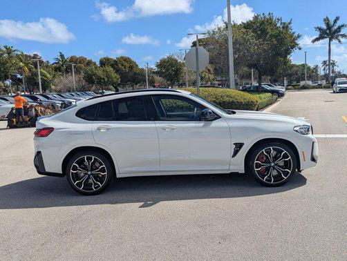 2025 BMW X4 M AWD