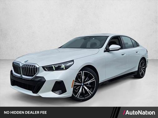 Mineral White Metallic 2026 BMW 530 530i