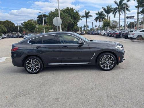 2021 BMW X4 xDrive30i