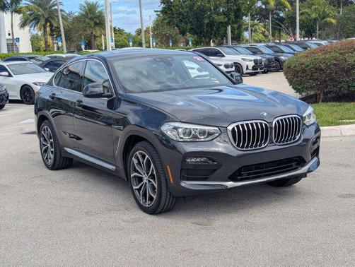 2021 BMW X4 xDrive30i