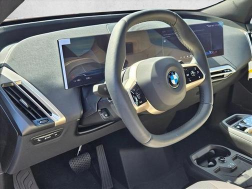2026 BMW iX xDrive60