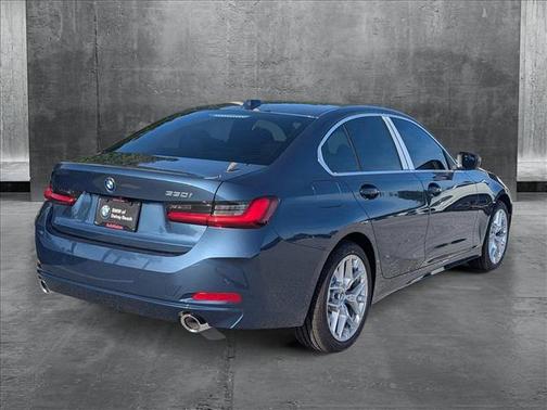 2025 BMW 330 i