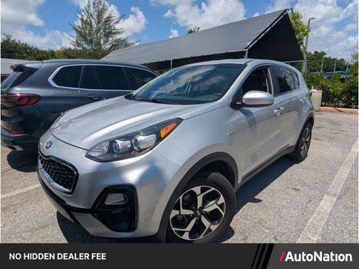 Sparkling Silver 2022 Kia Sportage LX