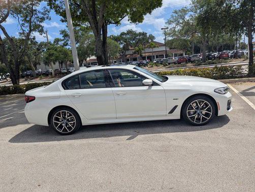 Alpine White 2023 BMW 530e Base