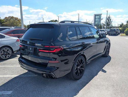 2026 BMW X7 M60i
