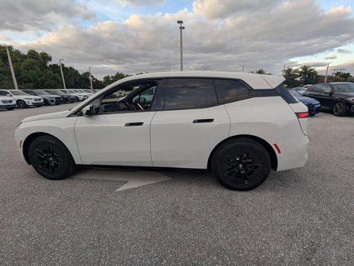 2026 BMW iX xDrive60