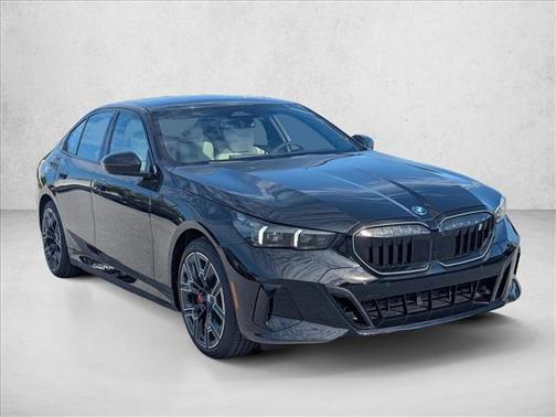Black Sapphire Metallic 2026 BMW i5 eDrive40