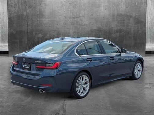 2025 BMW 330 i