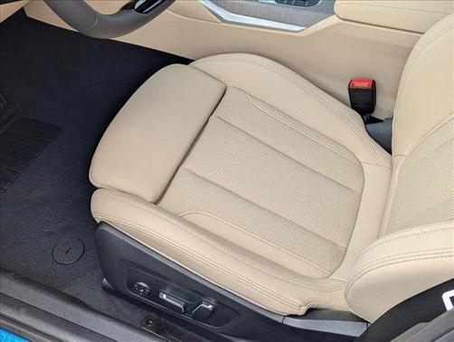 2025 BMW 330 i