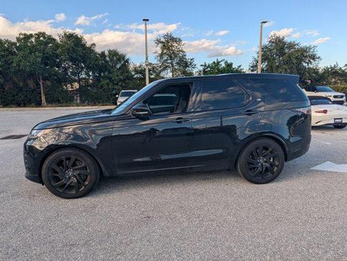 2025 Land Rover Discovery P360 Dynamic SE