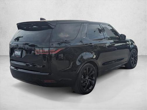 2025 Land Rover Discovery P360 Dynamic SE